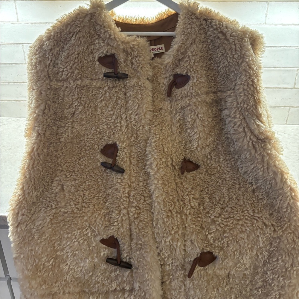 Free People Vest Oversized.